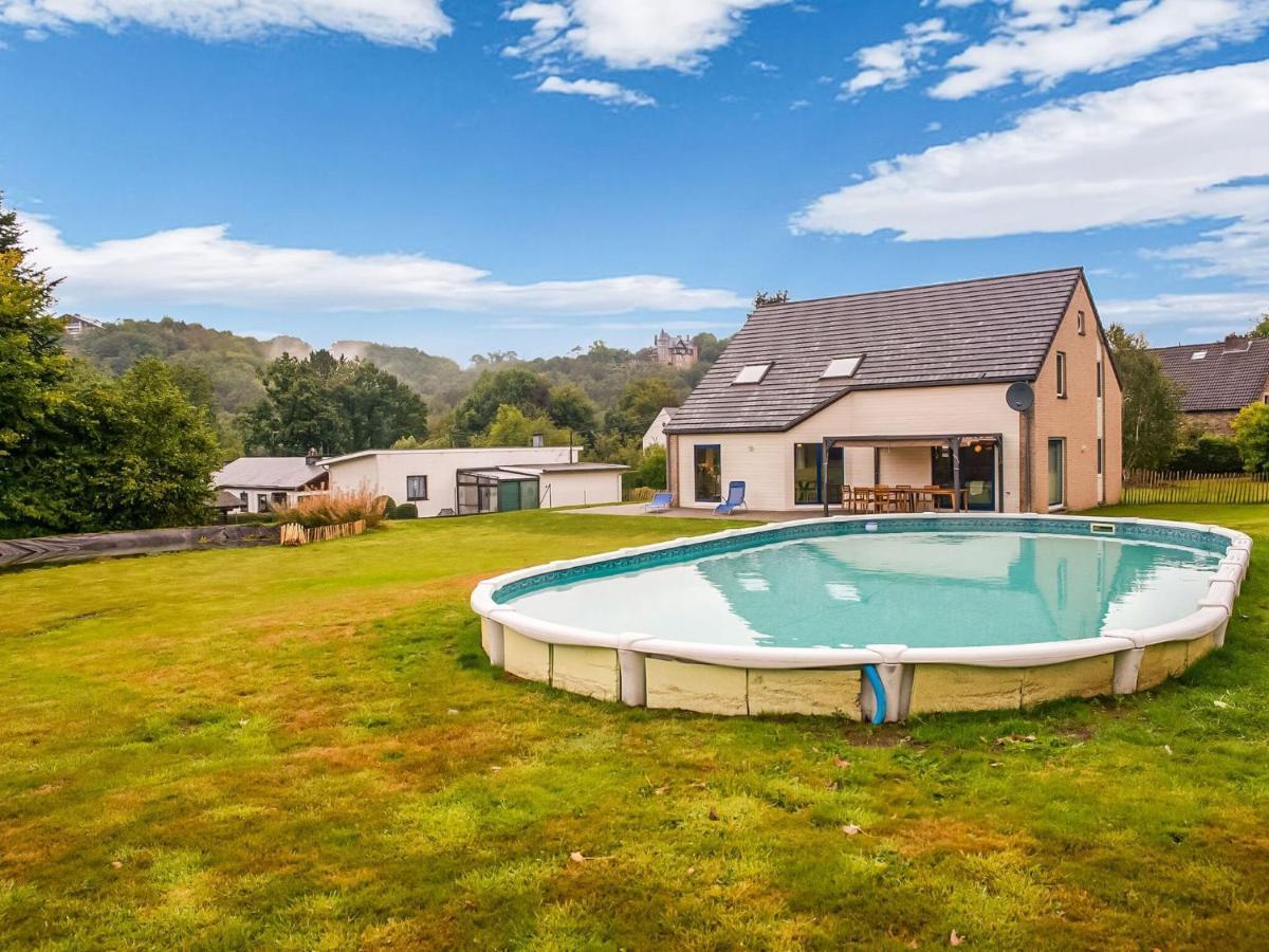 Splendid Villa In Sart Jalhay With Swimming Pool Niveze Ruang foto